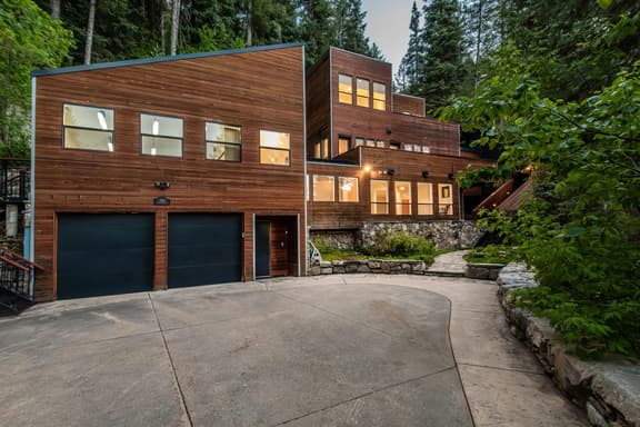 Modern Treehouse